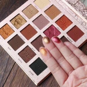 IMAGIC 16 COLOUR EYESHADOW PALETTE BRONZE