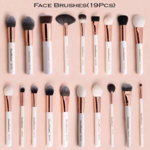 Beautilicious BRUSH SET OF 19